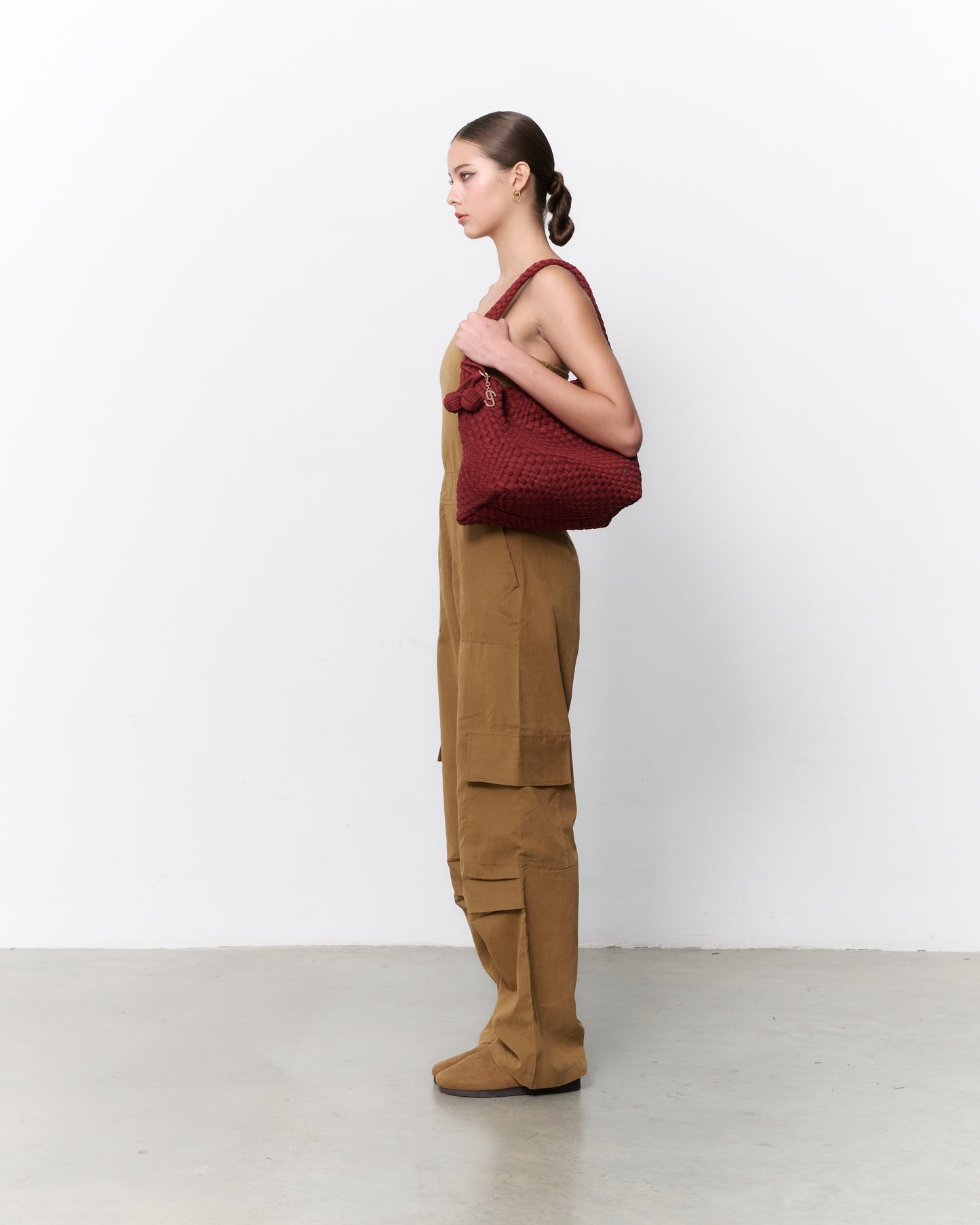 POPPY SUEDE SHOULDER BAG - BURGUNDY