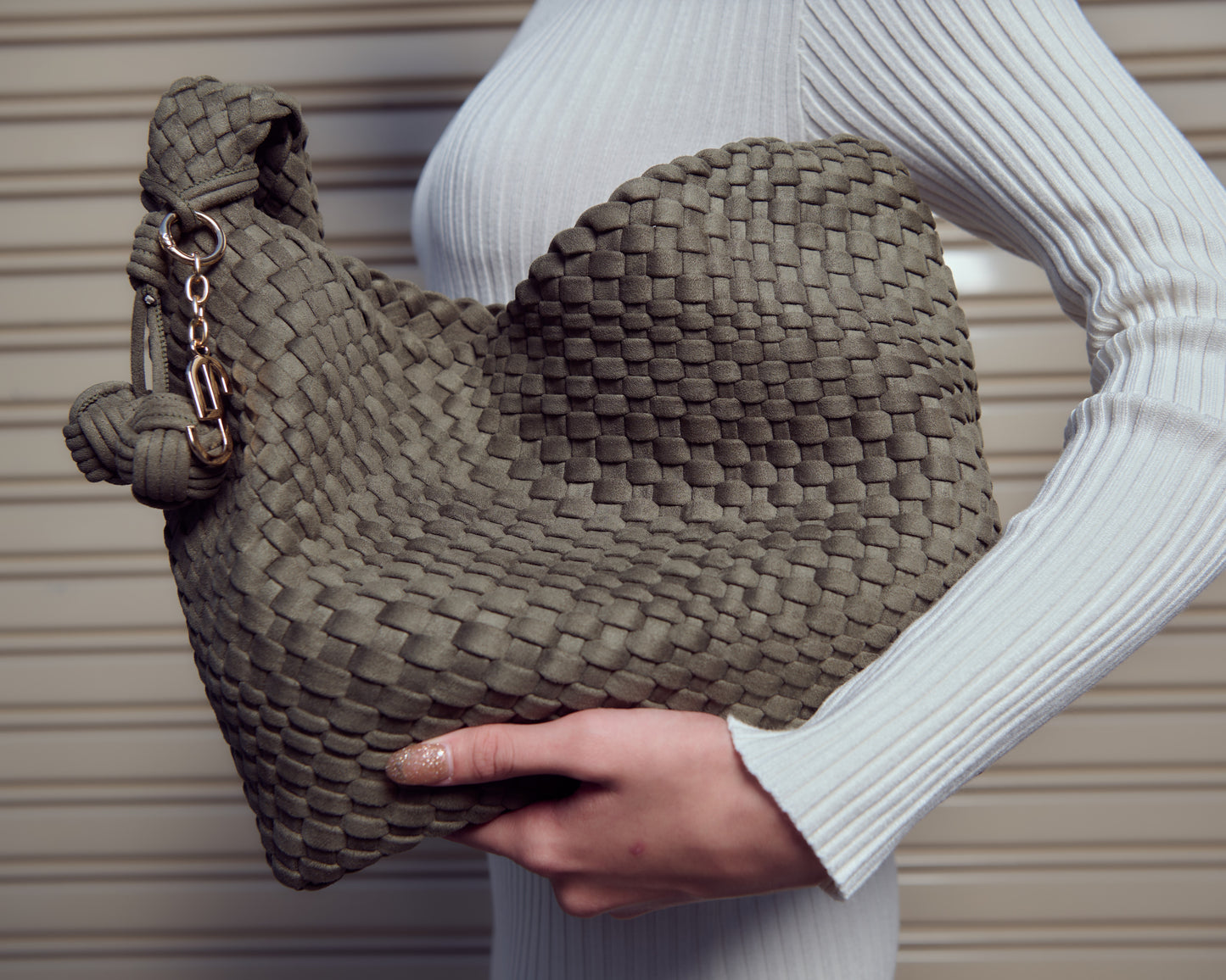 POPPY SUEDE SHOULDER BAG - GREEN