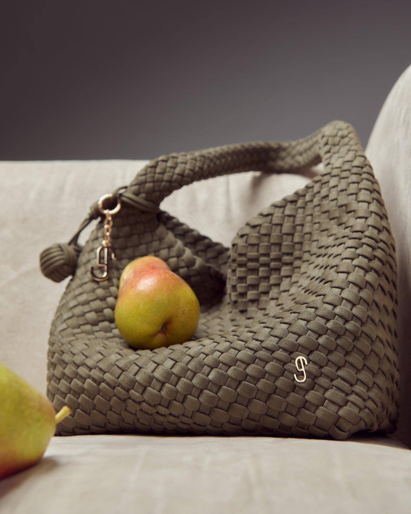 POPPY SUEDE SHOULDER BAG - GREEN