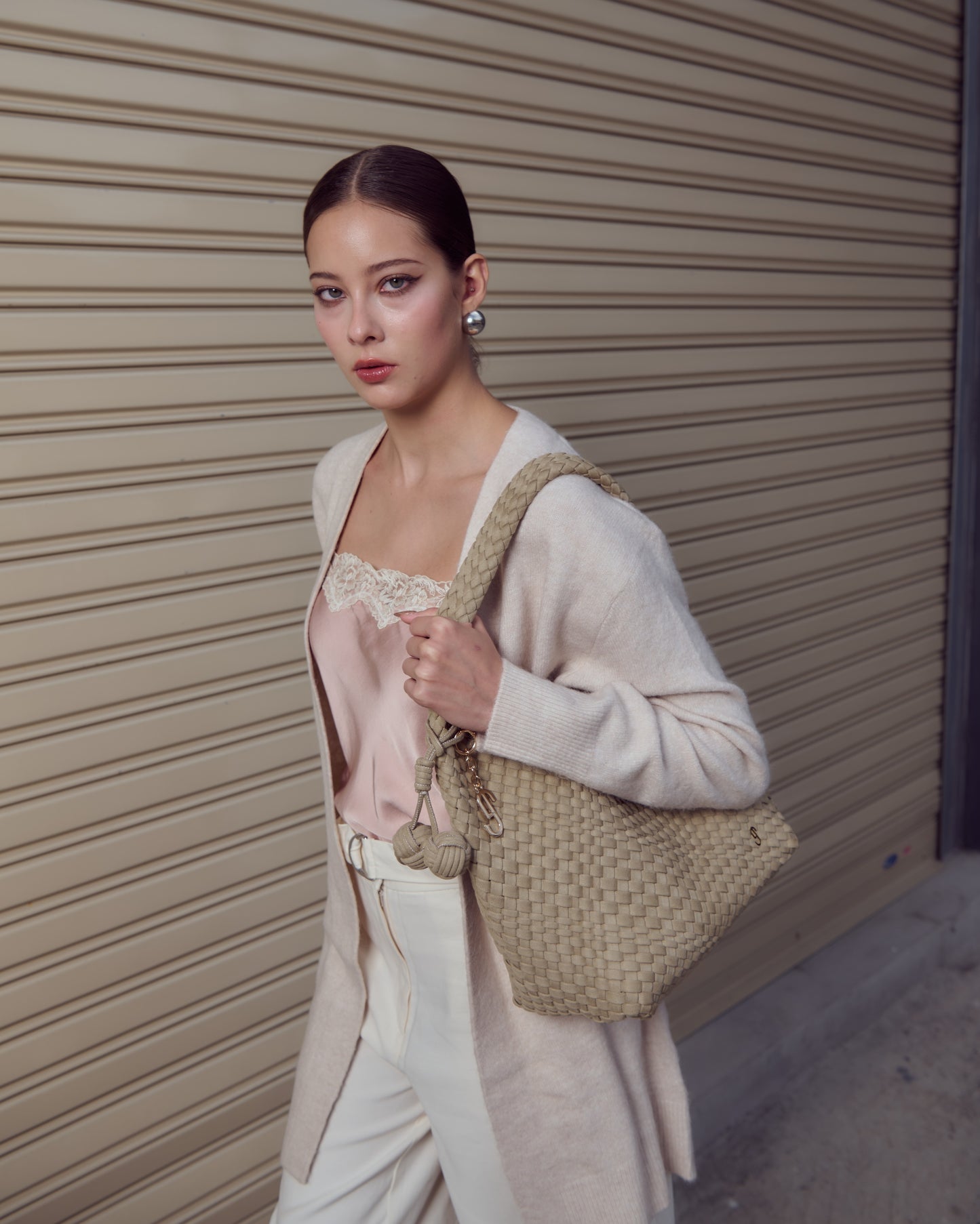 POPPY SUEDE SHOULDER BAG - TAUPE