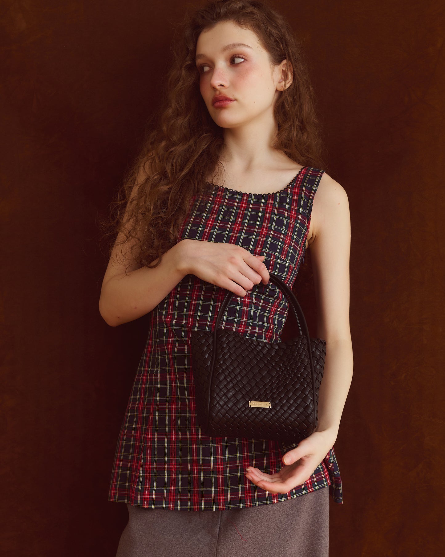 PAIGE HANDBAG - BLACK