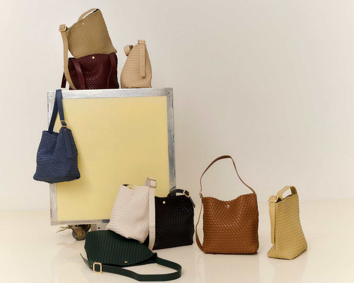 BROOKLYN BUCKLE TOTE - DENIM