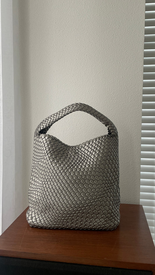 PIPER TOTE - SILVER