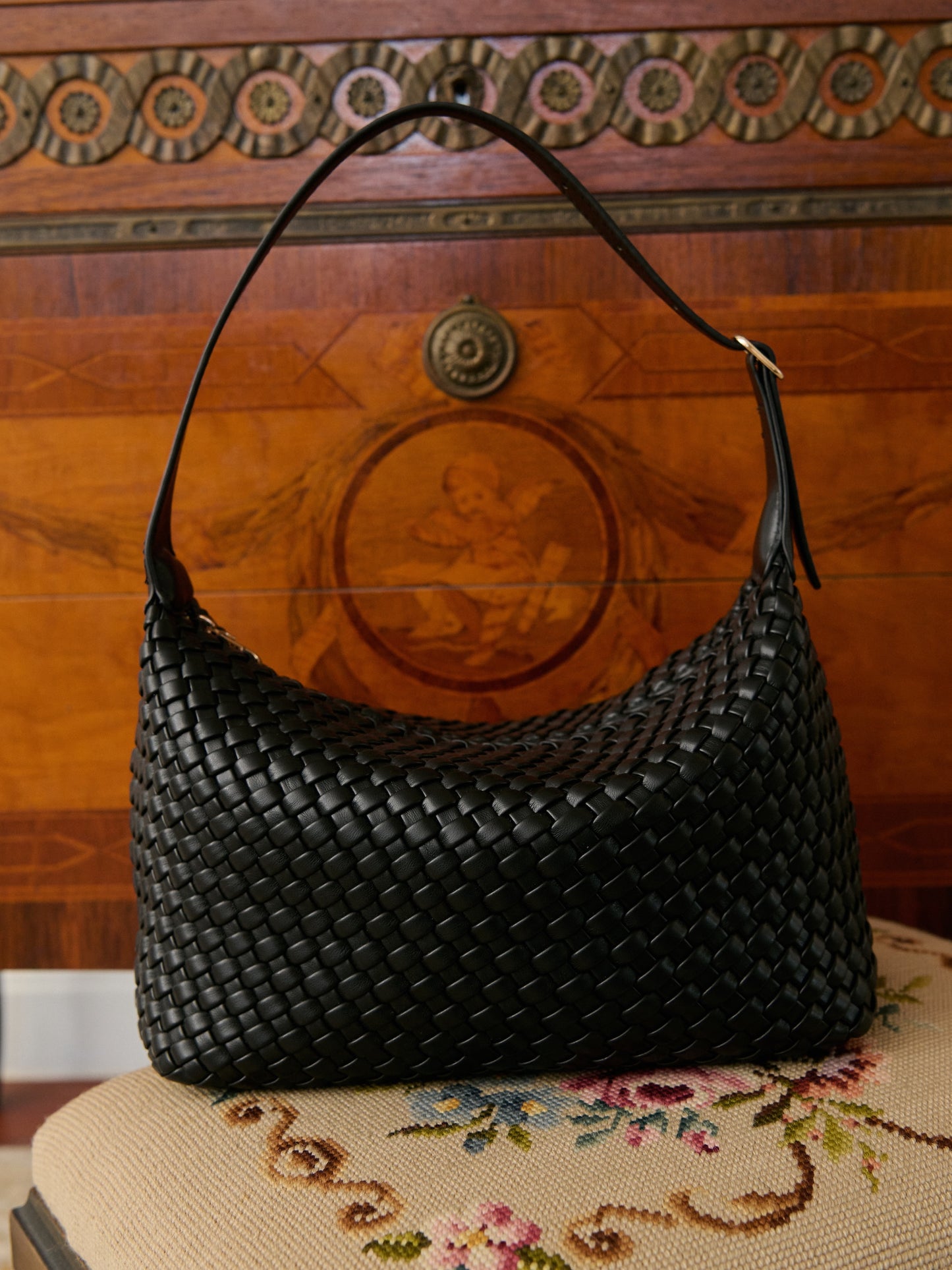 AUDREY MEDIUM - BLACK