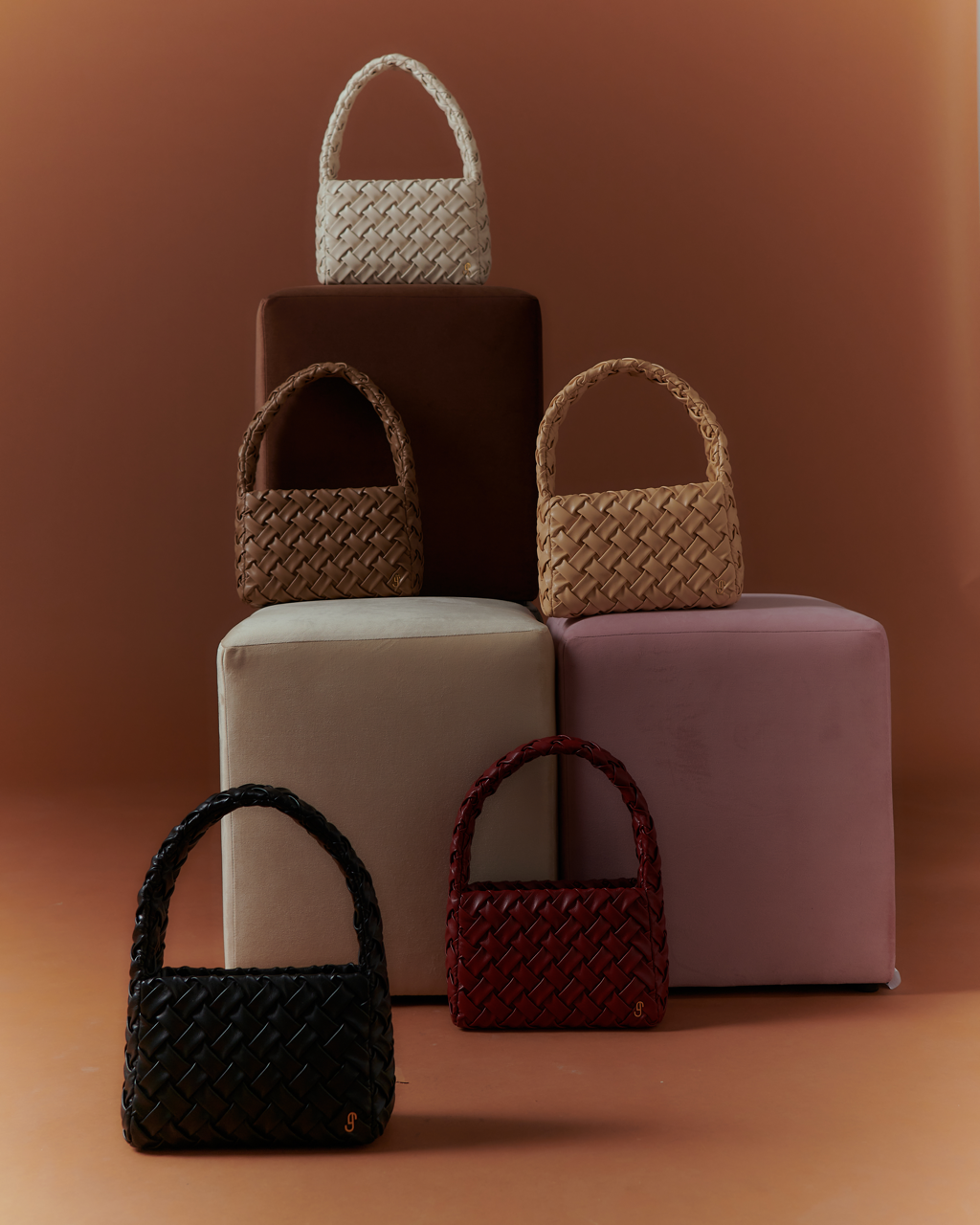 DEFECT - PARIS SHOULDER BAG
