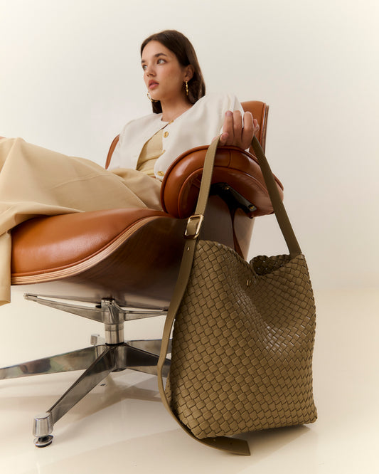 BROOKLYN BUCKLE TOTE - TAUPE